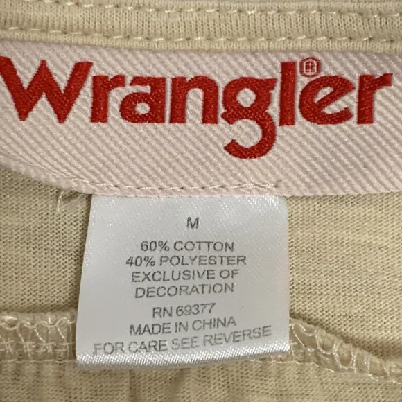Woman’s medium cream top by Wrangler - Picture 4 of 5